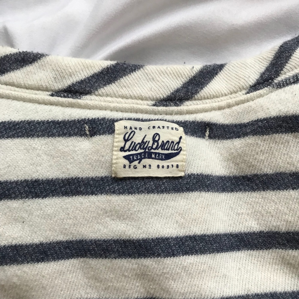 🌟LUCKY BRAND STRIPED CREW NECK SWEATSHIRT🌟 - Picture 4 of 5